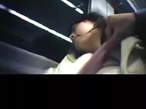 Une adolescente porn ...